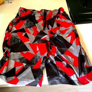 Kids black and red geometric shorts, size 10/12